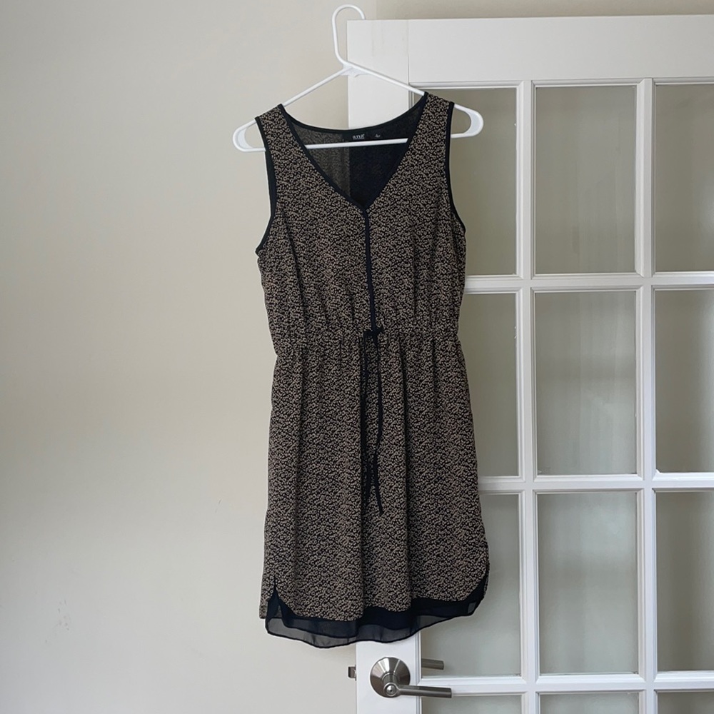 Easy Black/Neutral Dress with Tie Waist